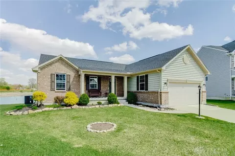 256 Regatta Park Dr, Fairborn, OH 45324