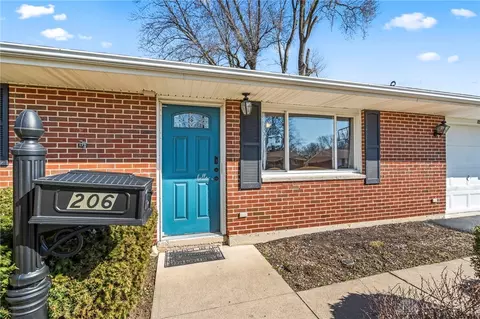 206 Applegate Rd, Englewood, OH 45322 photo 2