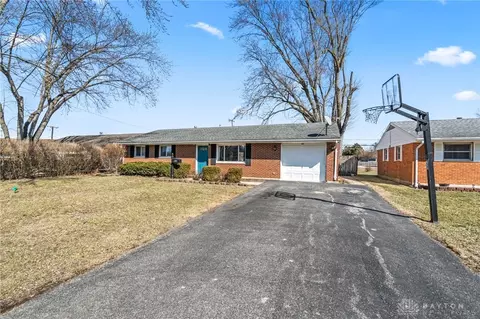 206 Applegate Rd, Englewood, OH 45322 photo 4