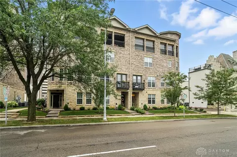 128 W Monument Ave, Dayton, OH 45402