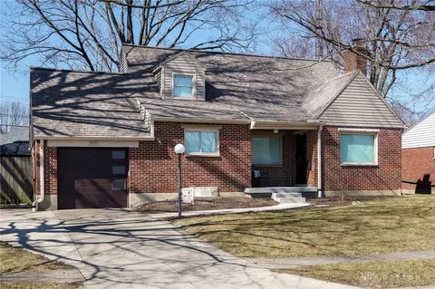 3917 Mengel Dr, Kettering, OH 45429