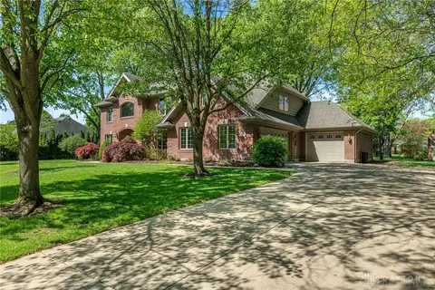 7209 Green Ash Ct, Centerville, OH 45459