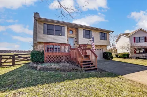 6828 Torrington Dr, Franklin, OH 45005
