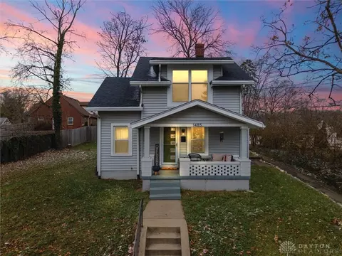Exterior - 1485 Southlyn Dr, Kettering, OH 45409 photo 4 of 11