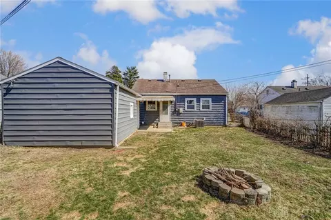 Exterior - 903 Eastmoor Dr, Springfield, OH 45505 photo 5 of 9