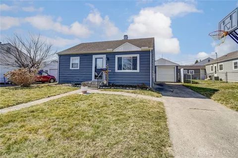 Exterior - 903 Eastmoor Dr, Springfield, OH 45505 photo 4 of 9