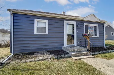 Exterior - 903 Eastmoor Dr, Springfield, OH 45505 photo 3 of 9