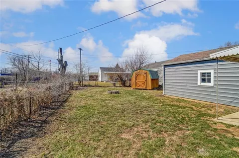 Exterior - 903 Eastmoor Dr, Springfield, OH 45505 photo 6 of 9