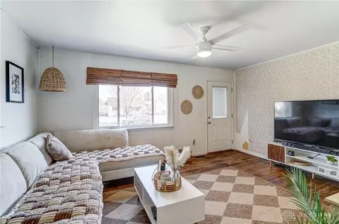 Living - 903 Eastmoor Dr, Springfield, OH 45505 photo 2 of 3