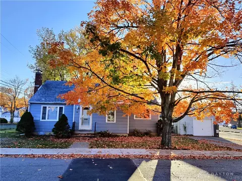 21 S East St, Bellbrook, OH 45305