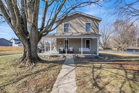 11 Collins Ave, South Charleston, OH 45368