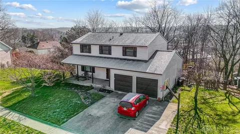 1146 Sir Lockesley Dr, Miamisburg, OH 45342