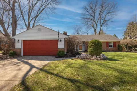 88 Elmwood Dr, Washington Township, OH 45459
