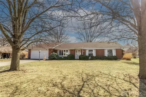 721 Gardenwood Dr, Greenville, OH 45331