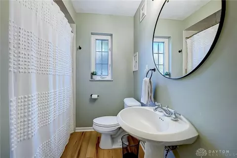 Bath - 332 Lewiston Rd, Kettering, OH 45429 photo 1 of 6