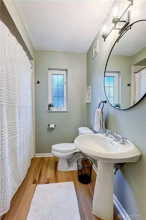 Bath - 332 Lewiston Rd, Kettering, OH 45429 photo 2 of 6