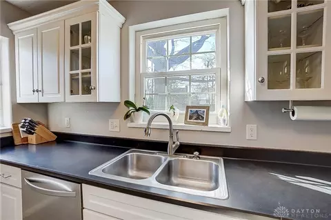 Kitchen - 332 Lewiston Rd, Kettering, OH 45429 photo 5 of 5