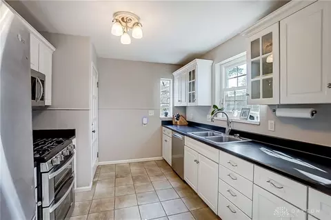 Kitchen - 332 Lewiston Rd, Kettering, OH 45429 photo 1 of 5