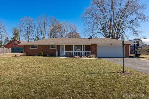 110 Cherry Hill Dr, Dayton, OH 45440