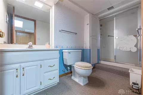 Bath - 261 Snow Hill Ave, Kettering, OH 45429 photo 5 of 5
