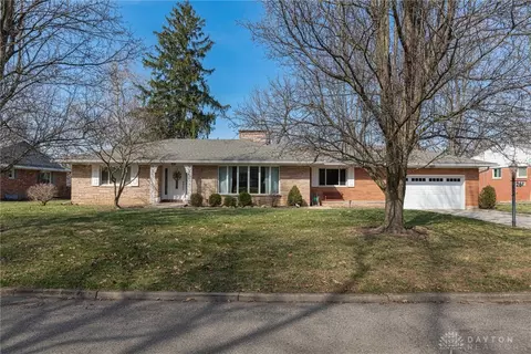 261 Snow Hill Ave, Kettering, OH 45429