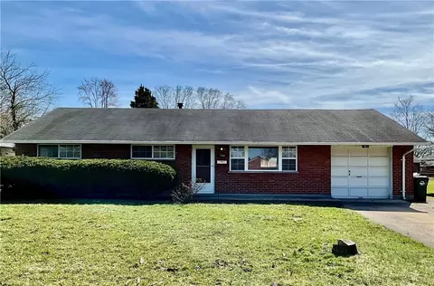 1740 Lanbury Dr, Dayton, OH 45439