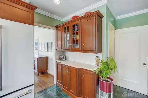 Kitchen - 439 Glenridge Rd, Kettering, OH 45429 photo 3 of 5
