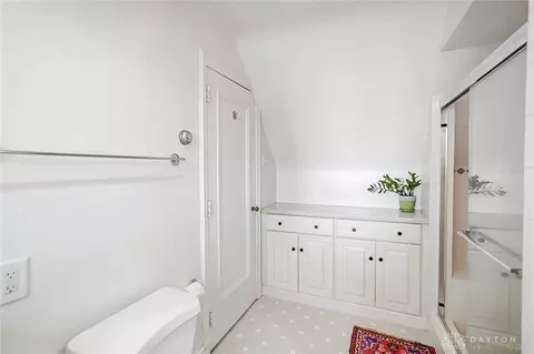 Bath - 439 Glenridge Rd, Kettering, OH 45429 photo 5 of 7