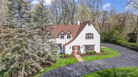 Exterior - 439 Glenridge Rd, Kettering, OH 45429 photo 2 of 12
