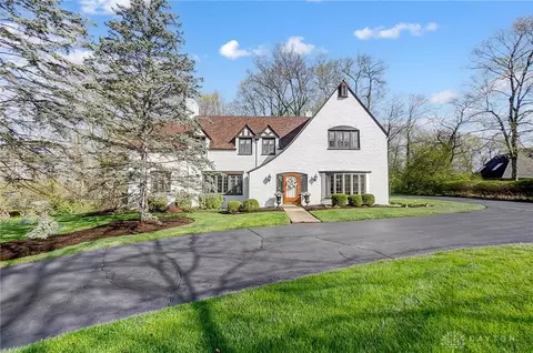 Exterior - 439 Glenridge Rd, Kettering, OH 45429 photo 5 of 12