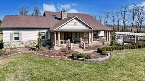 7295 E Agenbroad Rd, Tipp City, OH 45371