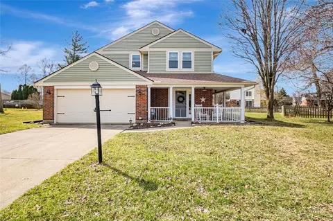 8965 Oakgate Ct, Dayton, OH 45424