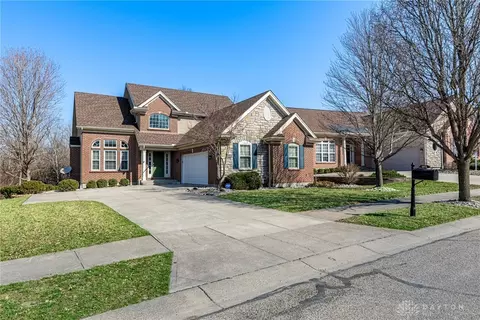 5075 Long Meadow Dr, Franklin, OH 45005