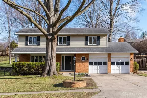 914 Cascade Dr, Dayton, OH 45431