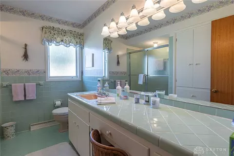 Bath - 238 Marchester Dr, Kettering, OH 45429 photo 1 of 3
