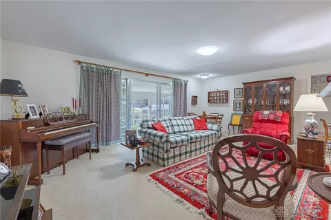 Living - 238 Marchester Dr, Kettering, OH 45429 photo 4 of 5
