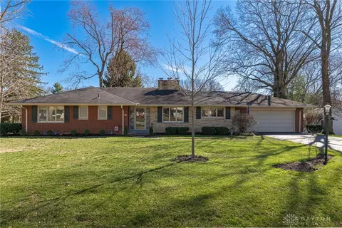 238 Marchester Dr, Kettering, OH 45429