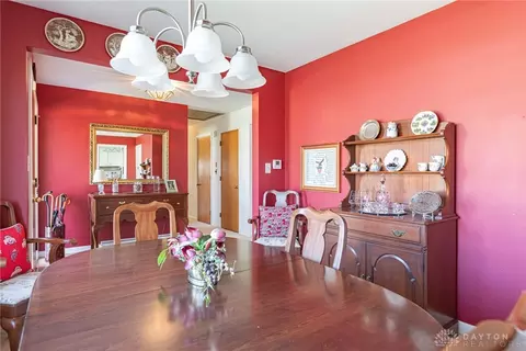 Dining - 238 Marchester Dr, Kettering, OH 45429 photo 2 of 2
