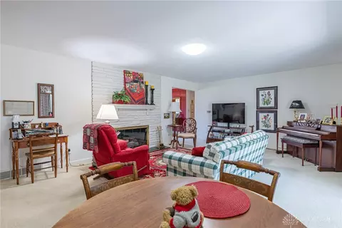 Living - 238 Marchester Dr, Kettering, OH 45429 photo 2 of 5