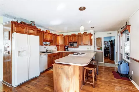 515 W Possum Rd, Springfield, OH 45506 photo 9