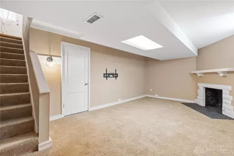 Living - 141 Napoleon Dr, Kettering, OH 45429 photo 8 of 11