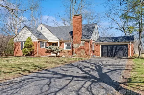 Exterior - 141 Napoleon Dr, Kettering, OH 45429 photo 3 of 9
