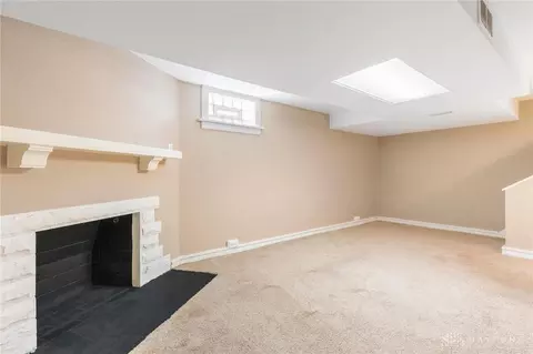 Living - 141 Napoleon Dr, Kettering, OH 45429 photo 10 of 11