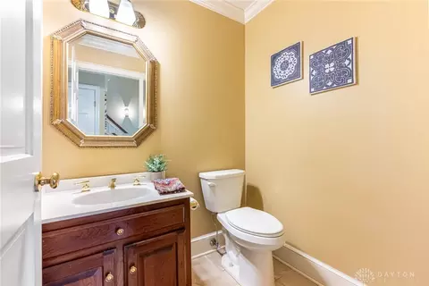 Bath - 533 Lockerbie Ln, Kettering, OH 45429 photo 1 of 8
