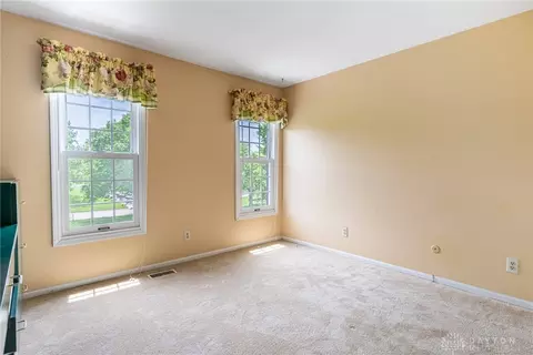 Bedroom - 533 Lockerbie Ln, Kettering, OH 45429 photo 12 of 12