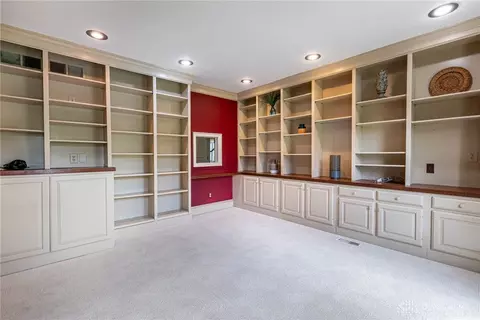 Other - 533 Lockerbie Ln, Kettering, OH 45429 photo 6 of 16