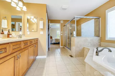 Bath - 791 Ascot Dr, Maineville, OH 45039 photo 5 of 14