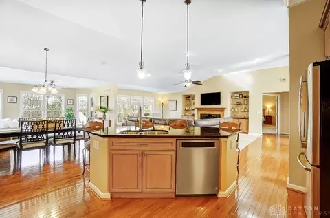 Kitchen - 791 Ascot Dr, Maineville, OH 45039 photo 4 of 10