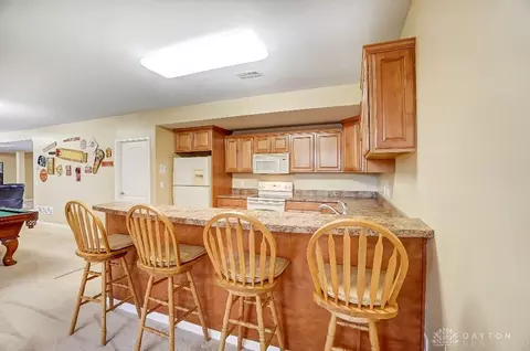 Kitchen - 791 Ascot Dr, Maineville, OH 45039 photo 8 of 10