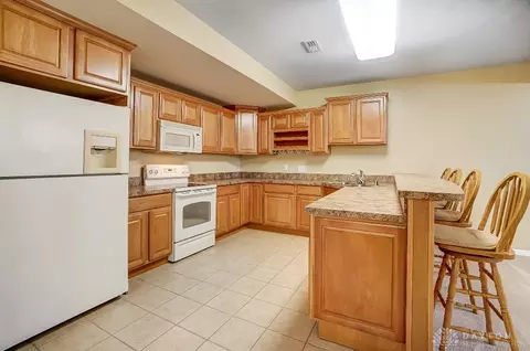 Kitchen - 791 Ascot Dr, Maineville, OH 45039 photo 7 of 10